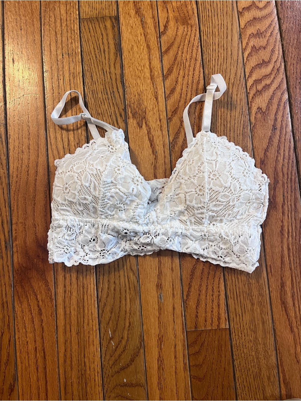 White Lace Bralette - Women Intimates & Sleepwear Size small